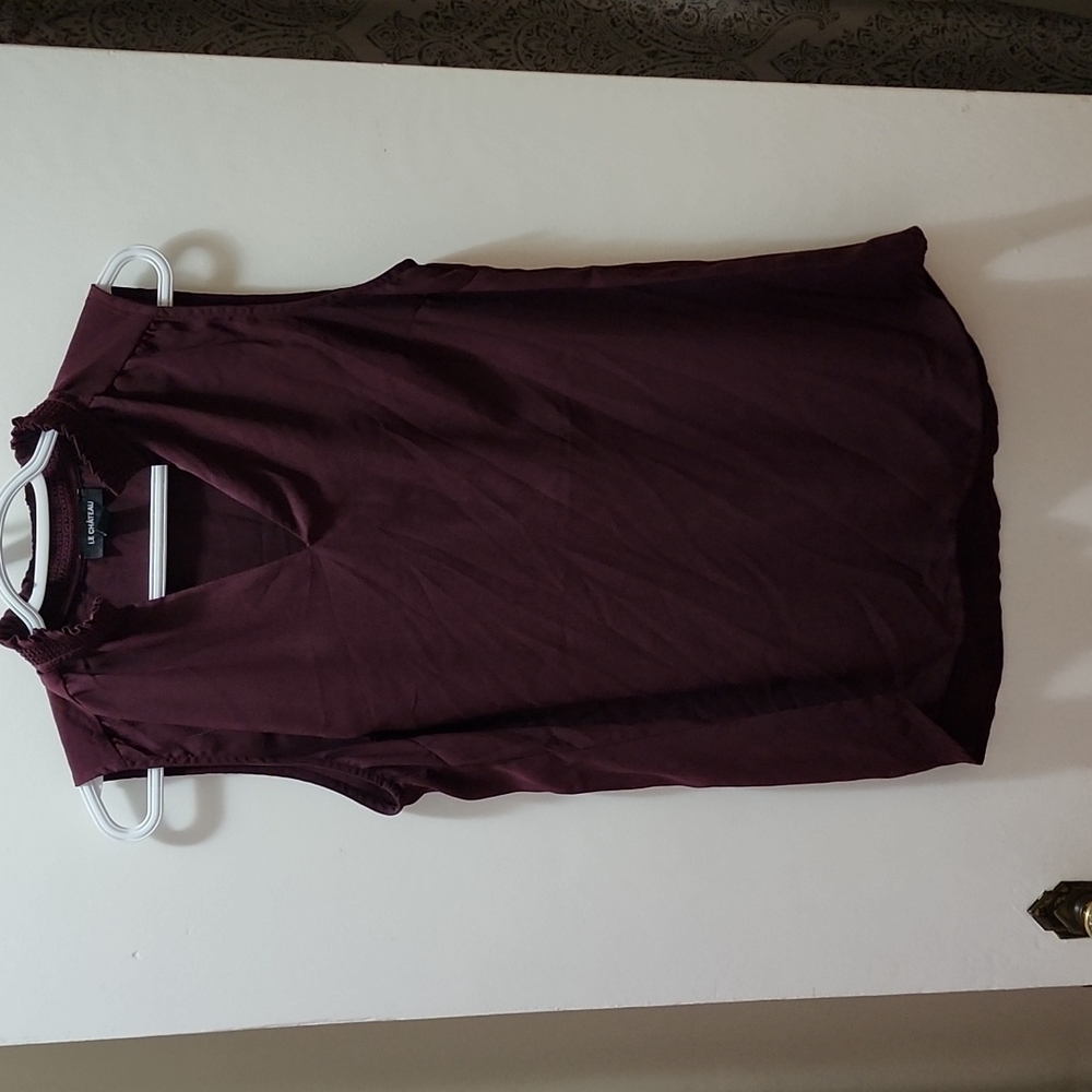 Sleeveless blouse